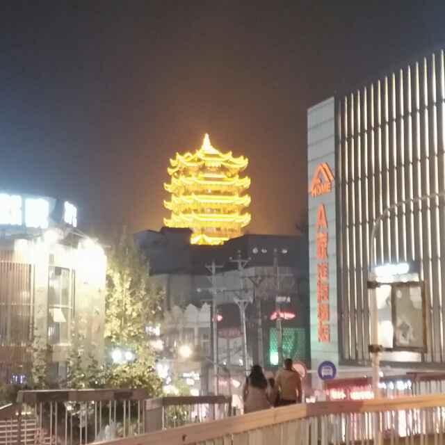 涐沉默゛不代表涐不痛的頭像