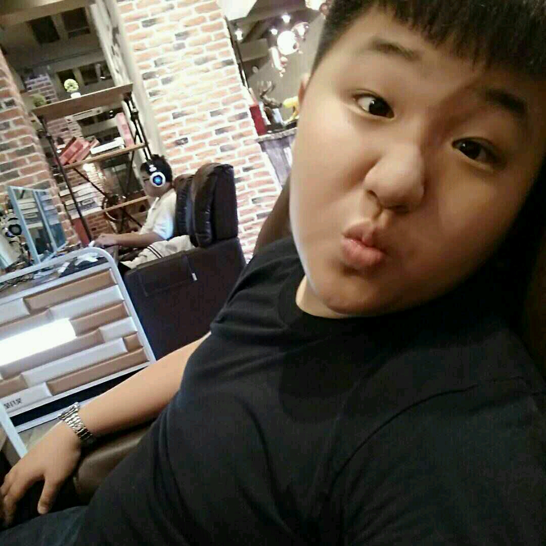 浪了個浪??的頭像