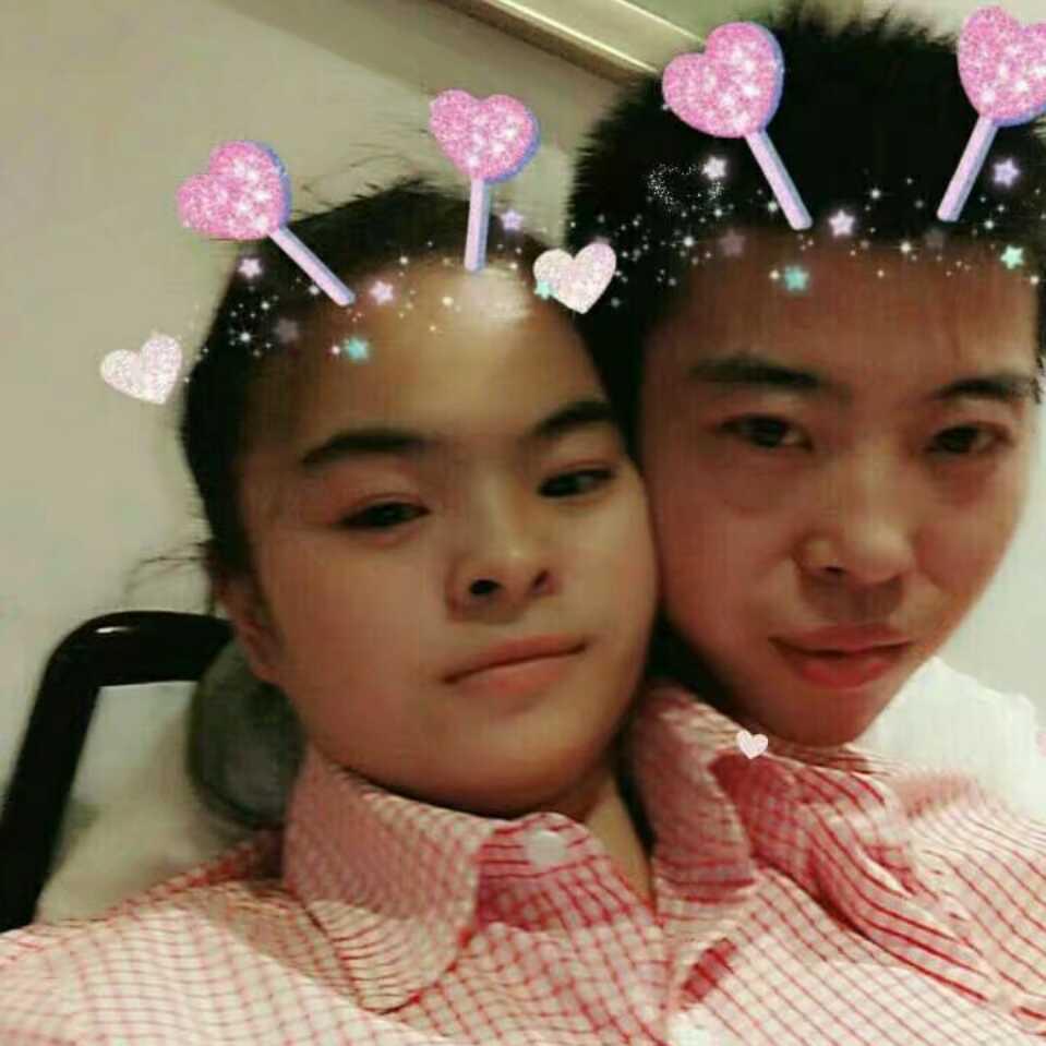 小	男人	的故事的頭像