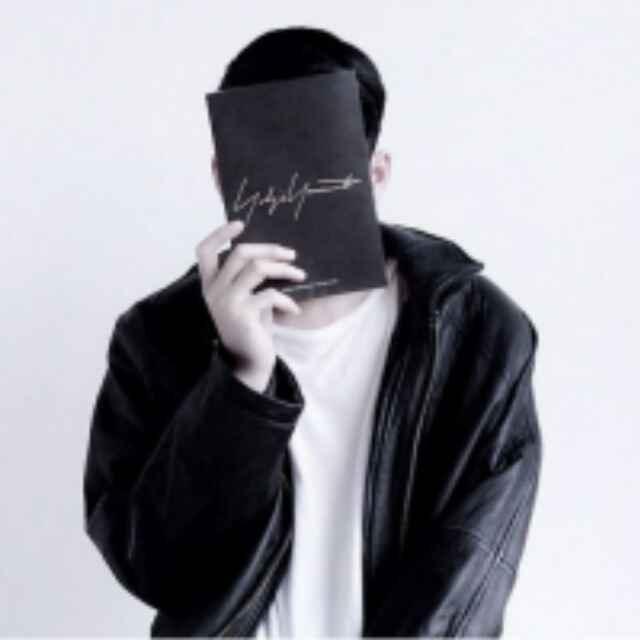 小丑八怪^ω^的頭像