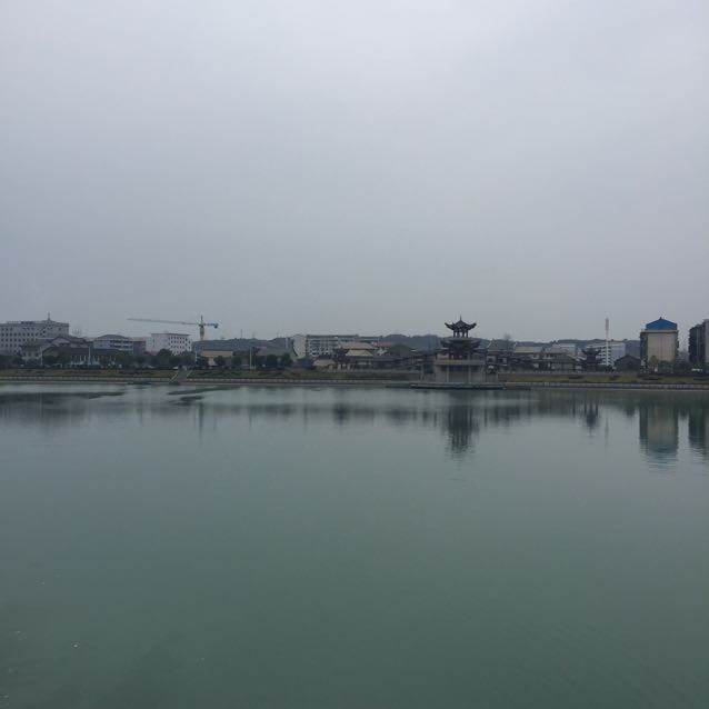 噯走的如此艱難的頭像