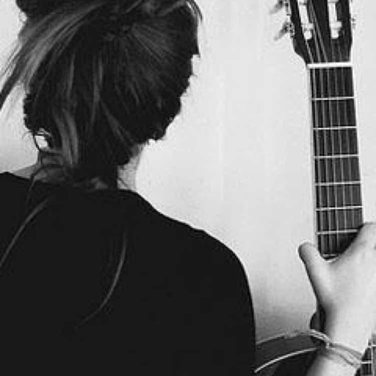 向理想揮手的頭像