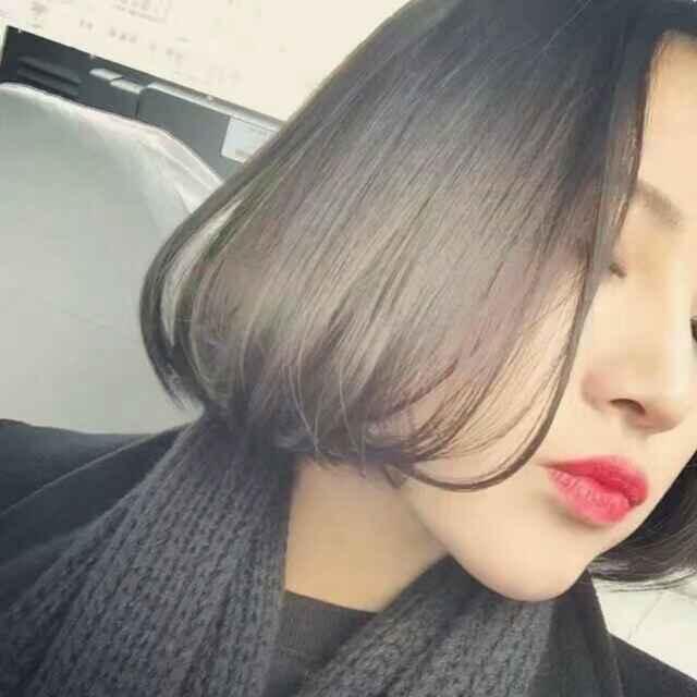 a_小霞『正版一鍵轉發』的頭像