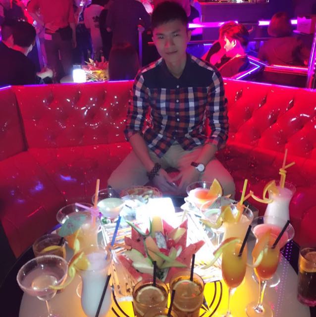 月半彎。的頭像