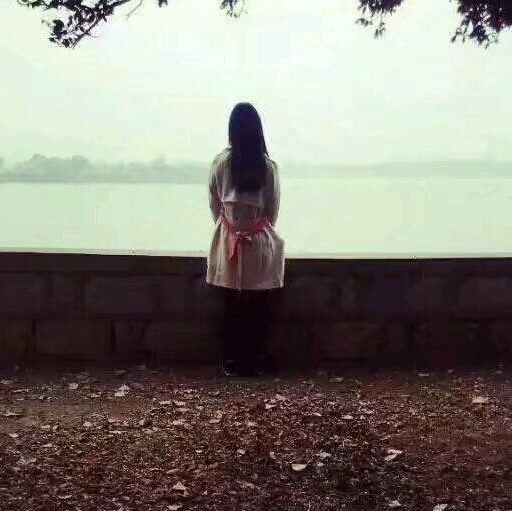 可惜在遇見你那天我并不快樂的頭像